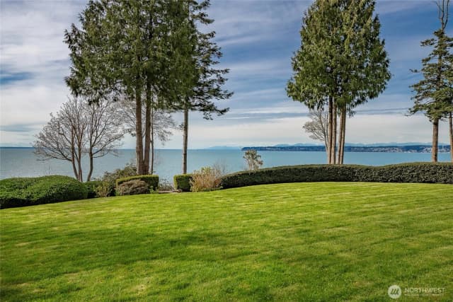 Property photo for 9045 Shearwater Road, Blaine photo 2
