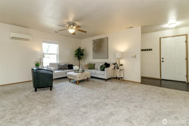 Property photo for 8521 175th Street Ct E, Puyallup photo 3