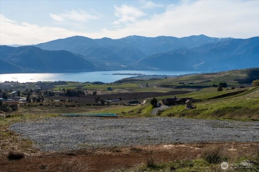 Property photo for 562 Chelan Ranch Road, Chelan photo 3
