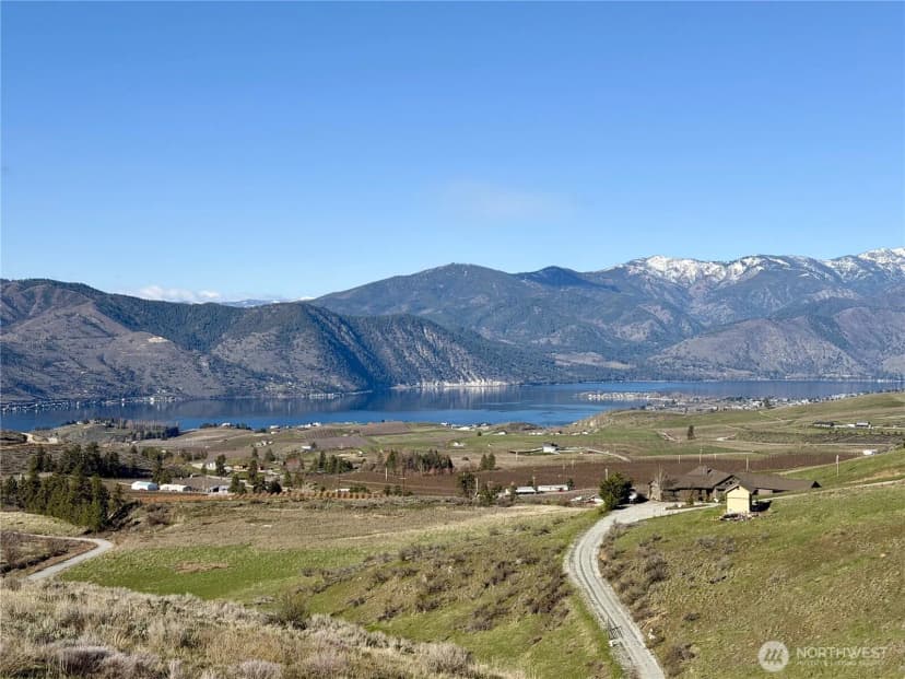 Property photo for 562 Chelan Ranch Road, Chelan