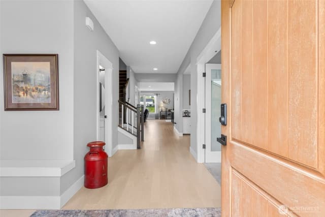 Property photo for 4628 S 16th Drive, Ridgefield photo 3