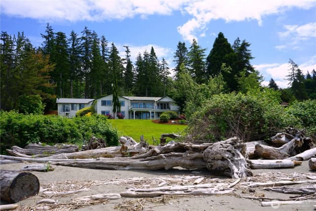 Property photo for 19810 Soundview Drive Nw, Stanwood