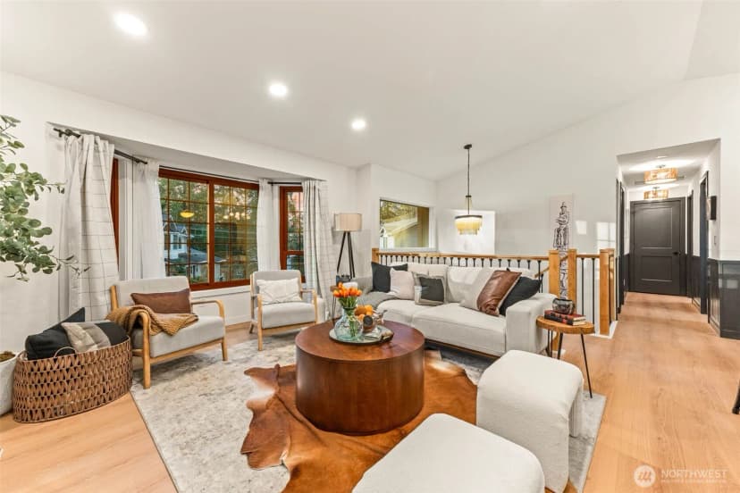 Property photo for 15817 Se Newport Way, Bellevue photo 6