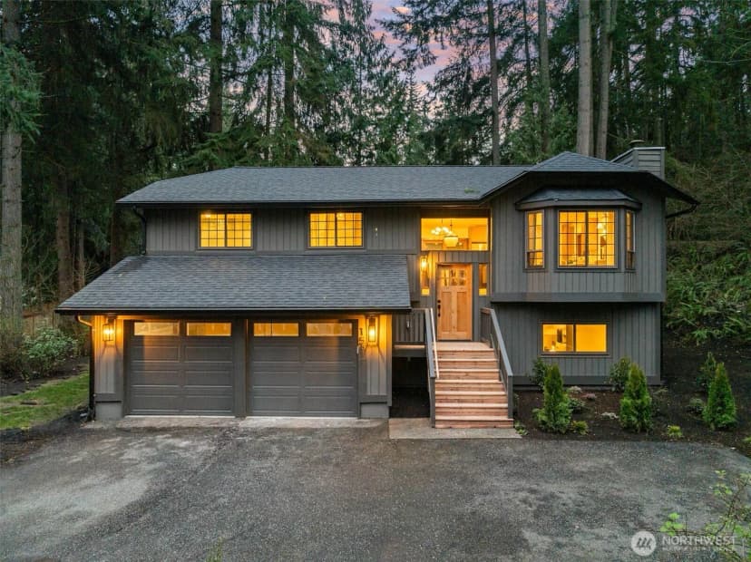 Property photo for 15817 Se Newport Way, Bellevue