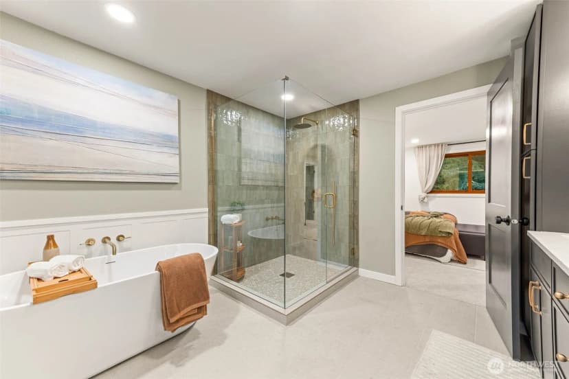 Property photo for 15817 Se Newport Way, Bellevue photo 13