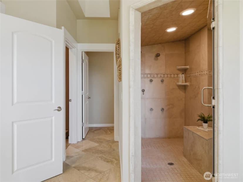 Property photo for 2510 Cascade Drive E, Roy photo 20