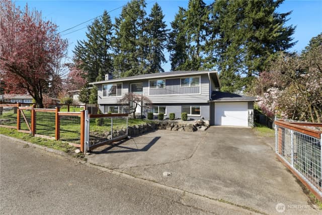 Property photo for 3434 S 290th Street, Auburn photo 2