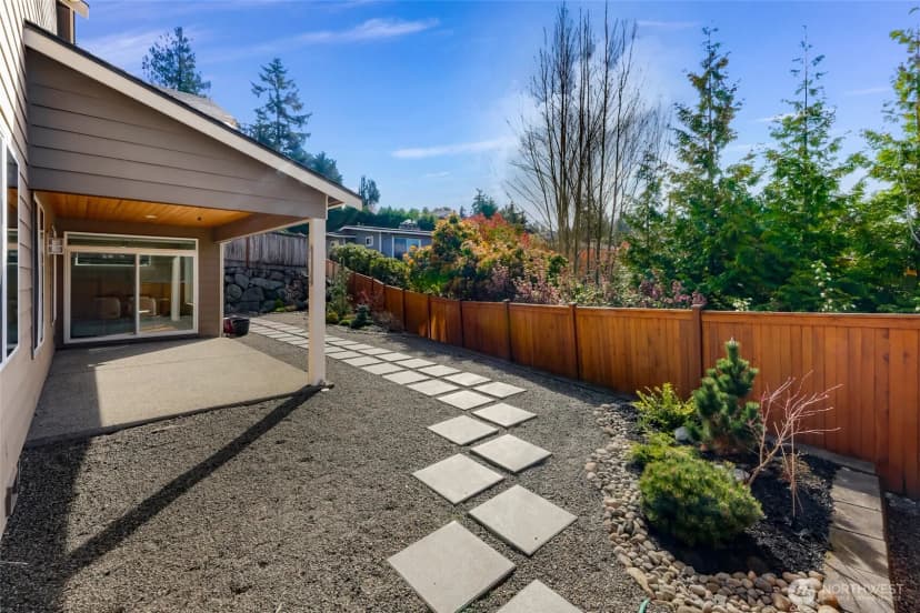 Property photo for 4808 Hunttings Lane, Mukilteo photo 32