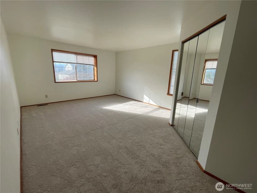 Property photo for 7016 Osprey Circle, Bremerton photo 15