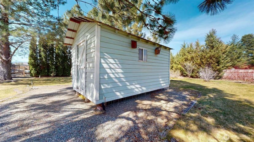 Property photo for 16 River Overlook Street, Omak photo 35
