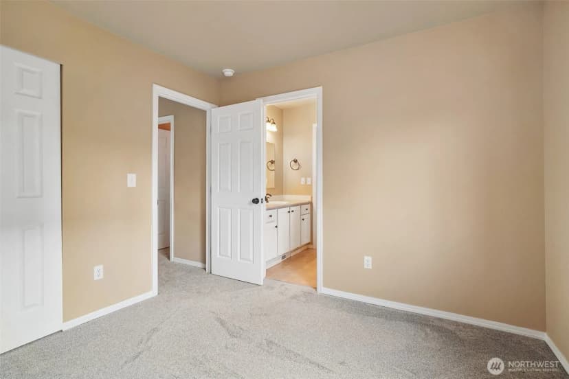 Property photo for 31500 113th Avenue Se, Auburn photo 24