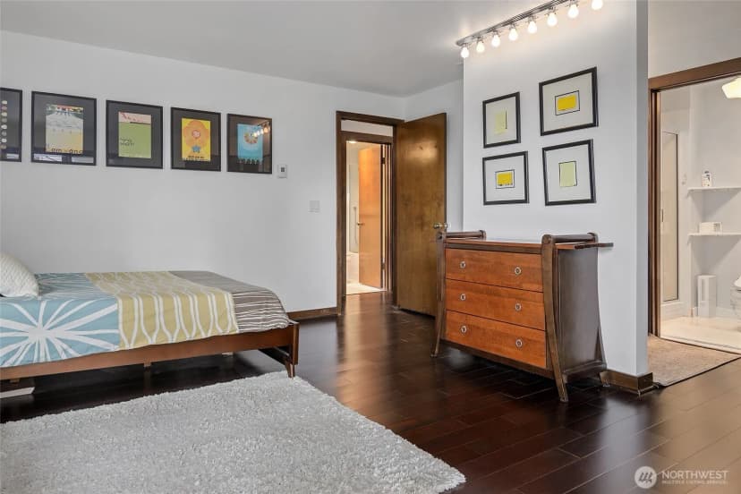 Property photo for 135 N 46th Street #101, Seattle photo 12