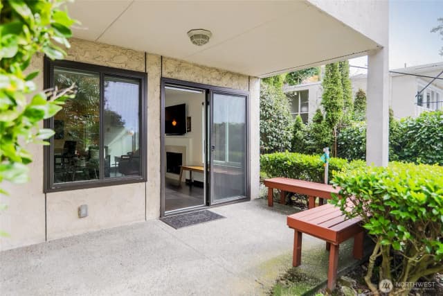 Property photo for 135 N 46th Street #101, Seattle photo 2