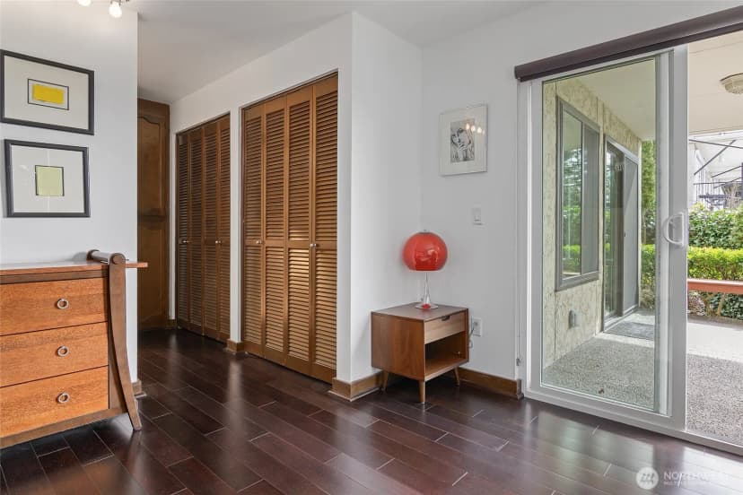 Property photo for 135 N 46th Street #101, Seattle photo 11