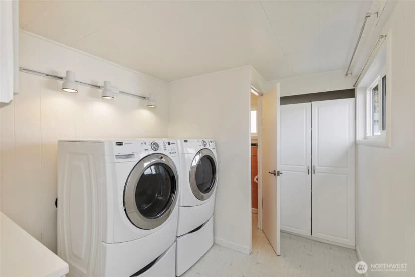 Property photo for 1740 4th Street, Bremerton photo 14