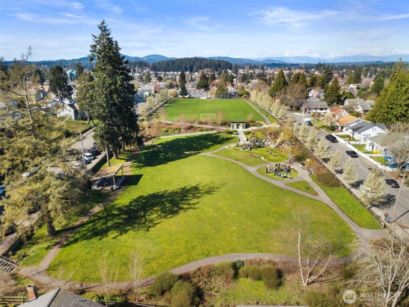 Property photo for 1740 4th Street, Bremerton photo 29