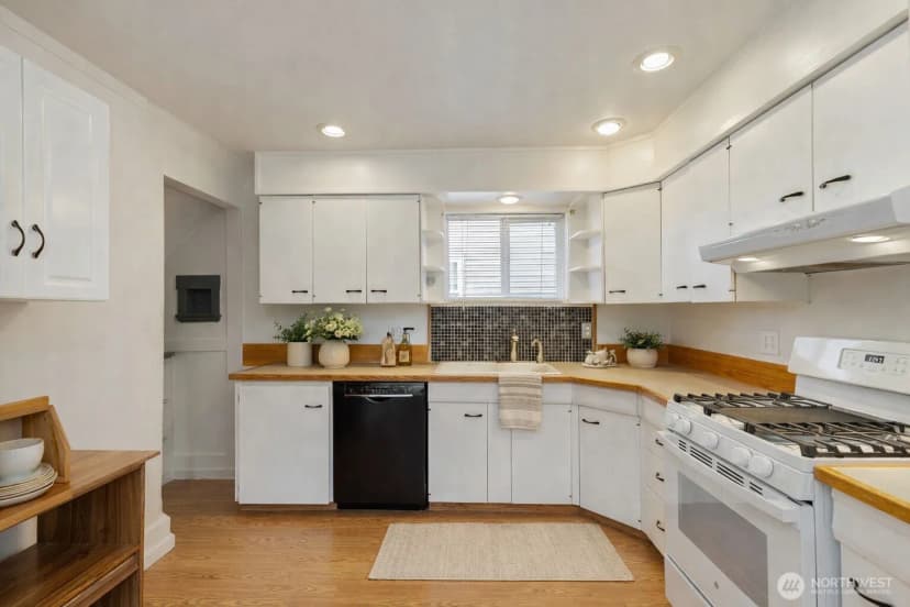 Property photo for 1740 4th Street, Bremerton photo 8