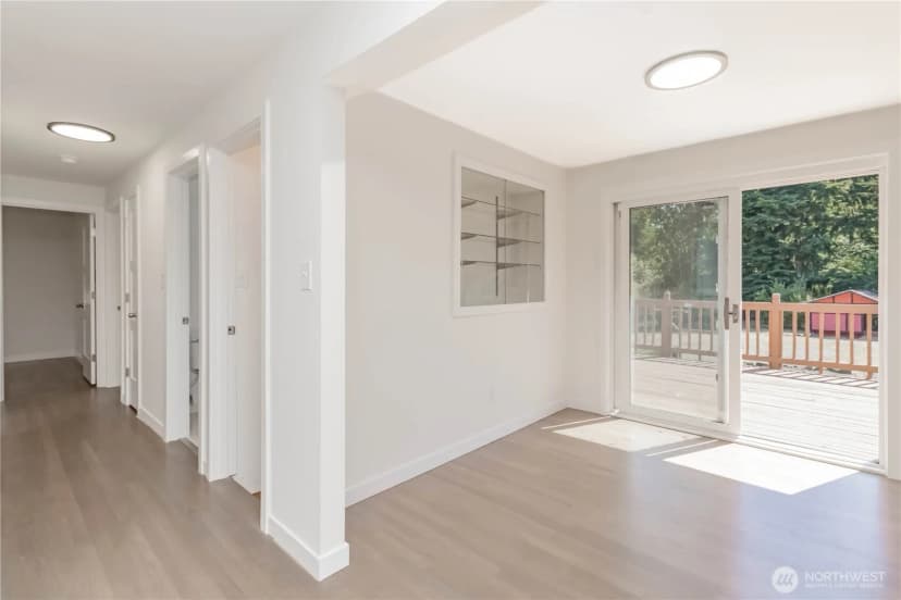 Property photo for 11834 8th Avenue S, Seattle photo 7