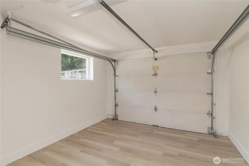 Property photo for 11834 8th Avenue S, Seattle photo 20