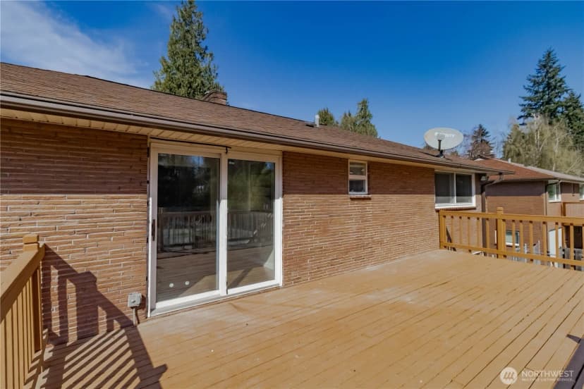 Property photo for 11834 8th Avenue S, Seattle photo 25