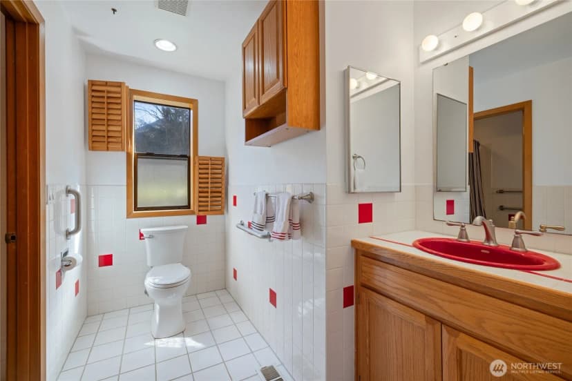 Property photo for 323 Keach Court, Steilacoom photo 25