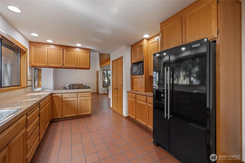 Property photo for 323 Keach Court, Steilacoom photo 15