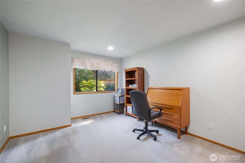 Property photo for 323 Keach Court, Steilacoom photo 24