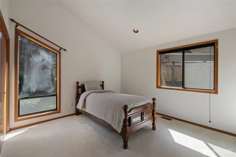 Property photo for 323 Keach Court, Steilacoom photo 23