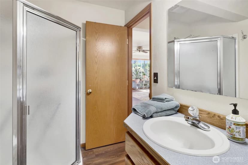 Property photo for 1048 Edgewater Lane, Lynden photo 35