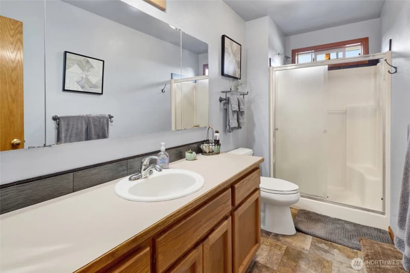 Property photo for 1048 Edgewater Lane, Lynden photo 24