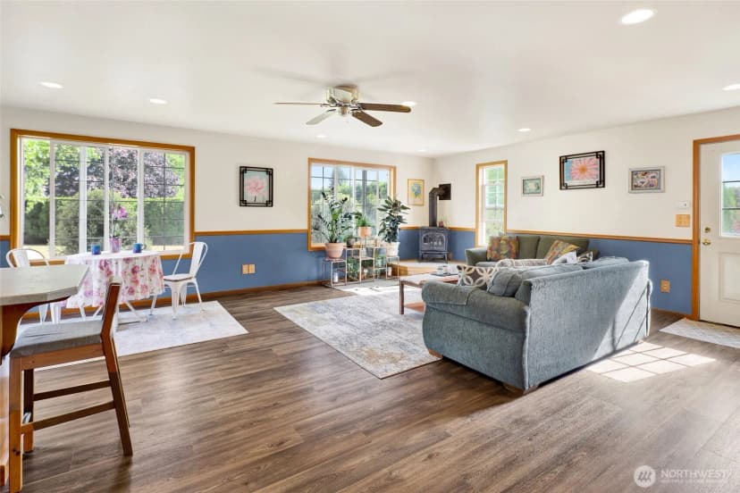 Property photo for 1048 Edgewater Lane, Lynden photo 29