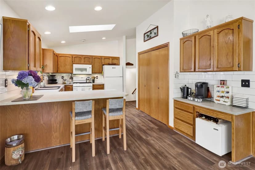 Property photo for 1048 Edgewater Lane, Lynden photo 10