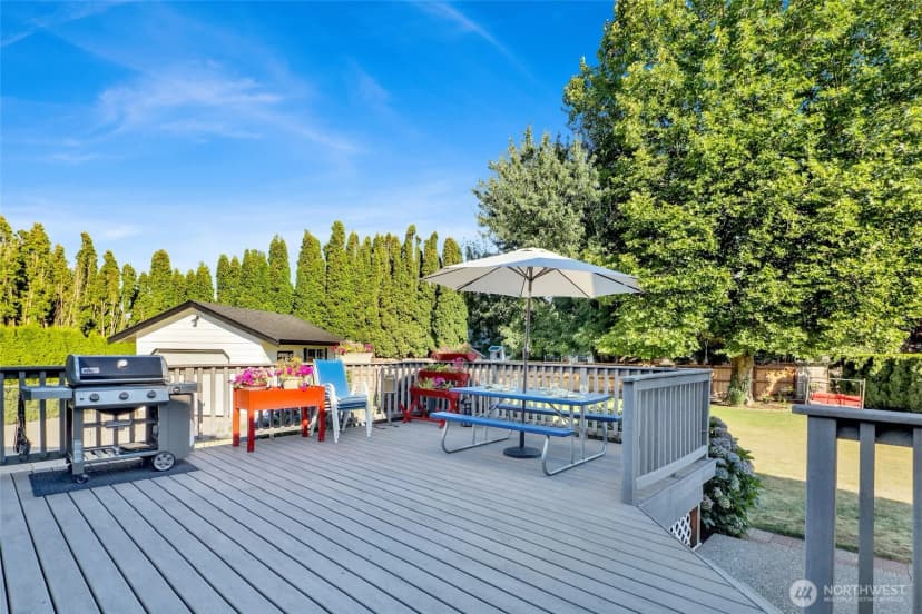 Property photo for 1048 Edgewater Lane, Lynden photo 37