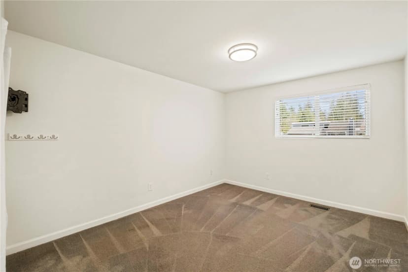 Property photo for 1633 217th Place Se, Sammamish photo 18