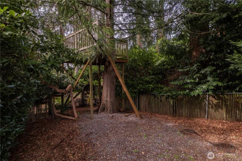 Property photo for 1633 217th Place Se, Sammamish photo 27