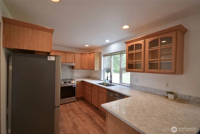 Property photo for 9715 381st St E #a, Eatonville photo 11