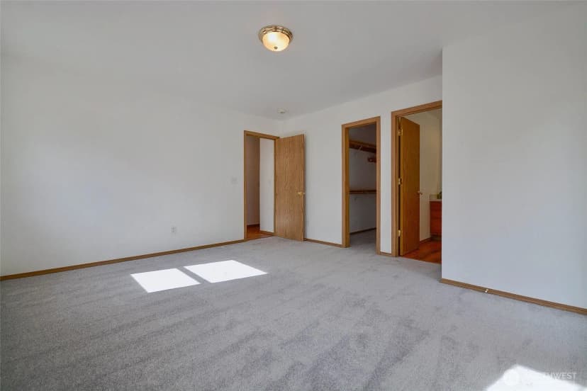 Property photo for 9715 381st St E #a, Eatonville photo 17