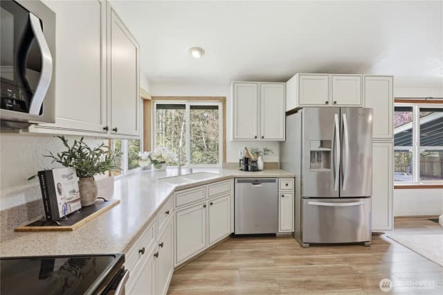 Property photo for 1050 Ne Coco Court, Bremerton photo 4