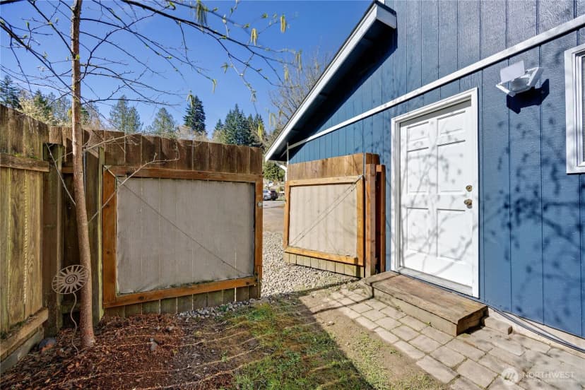 Property photo for 1050 Ne Coco Court, Bremerton photo 20