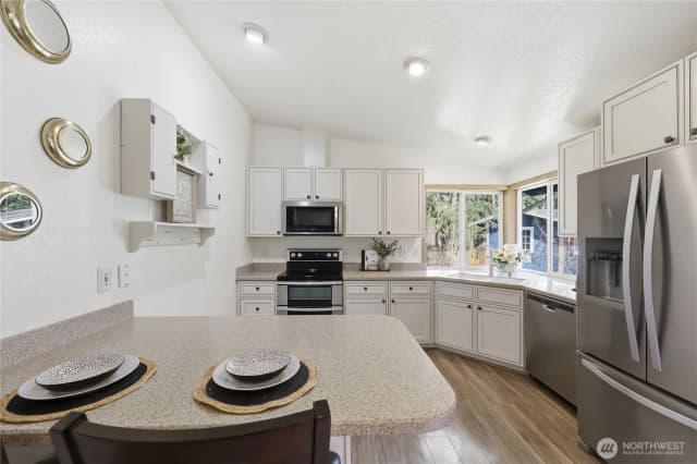 Property photo for 1050 Ne Coco Court, Bremerton photo 5