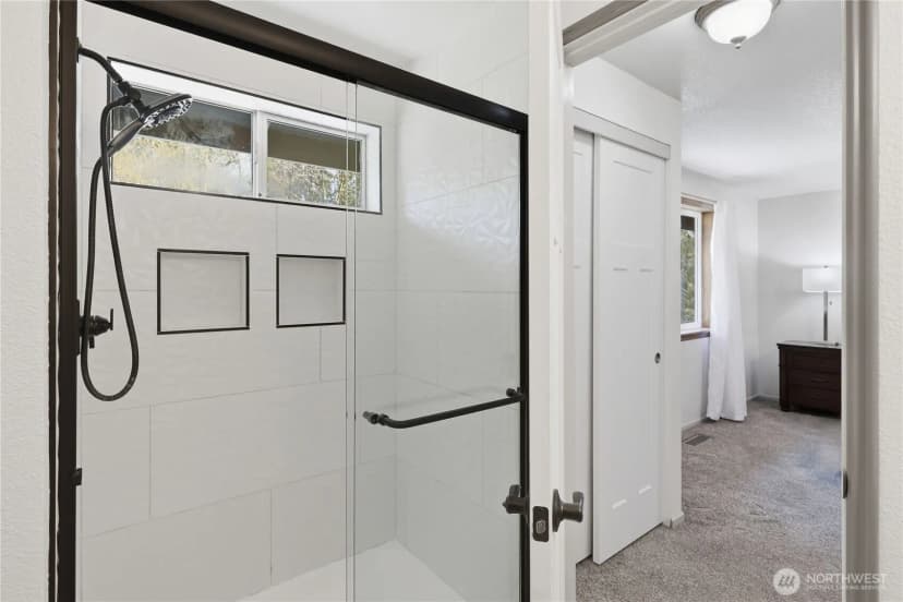 Property photo for 1050 Ne Coco Court, Bremerton photo 12