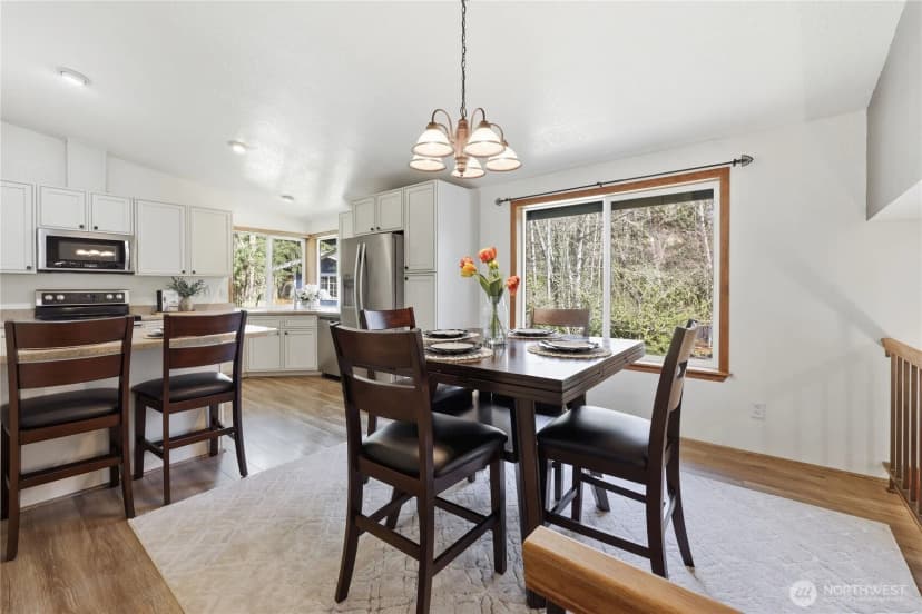 Property photo for 1050 Ne Coco Court, Bremerton photo 6