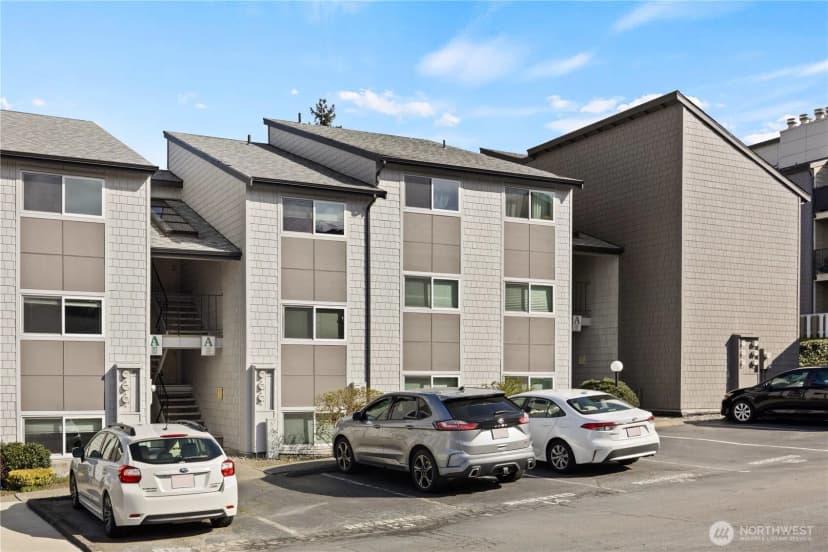 Property photo for 2020 Grant Avenue S #a303, Renton photo 14
