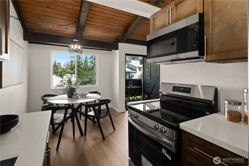 Property photo for 2020 Grant Avenue S #a303, Renton photo 9