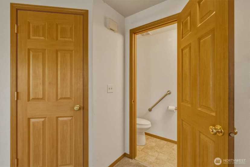 Property photo for 1061 40th Street, Washougal photo 8