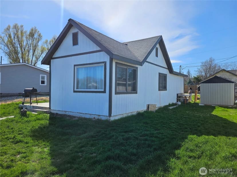Property photo for 47 S Dogwood Street, Soap Lake photo 3