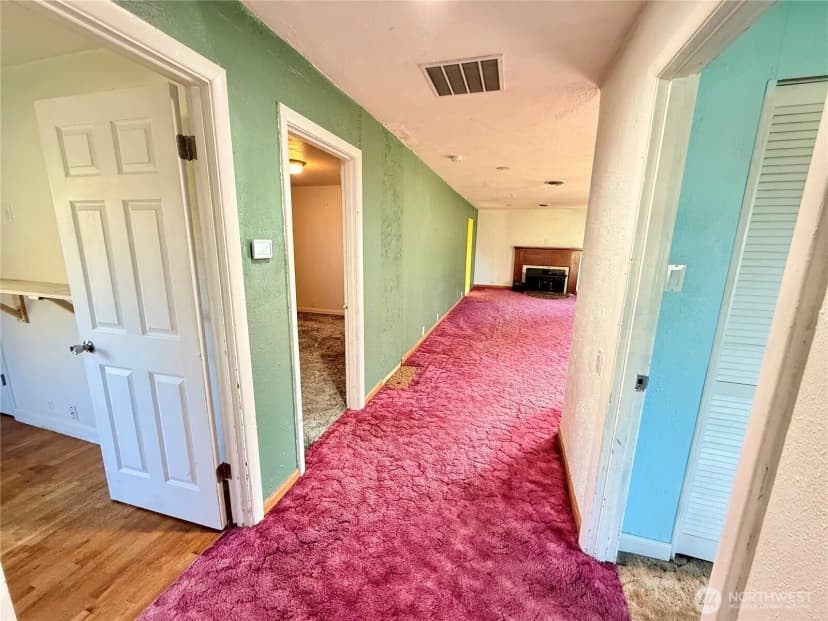 Property photo for 8811 Wildwood Avenue Sw, Lakewood photo 25