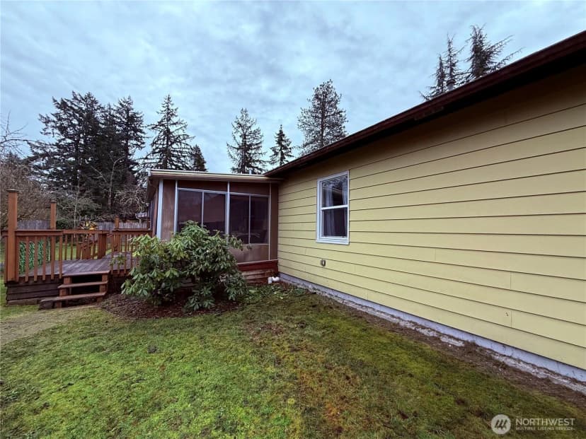 Property photo for 8811 Wildwood Avenue Sw, Lakewood photo 8