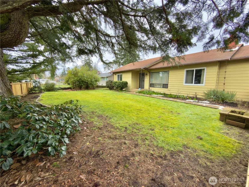 Property photo for 8811 Wildwood Avenue Sw, Lakewood photo 4