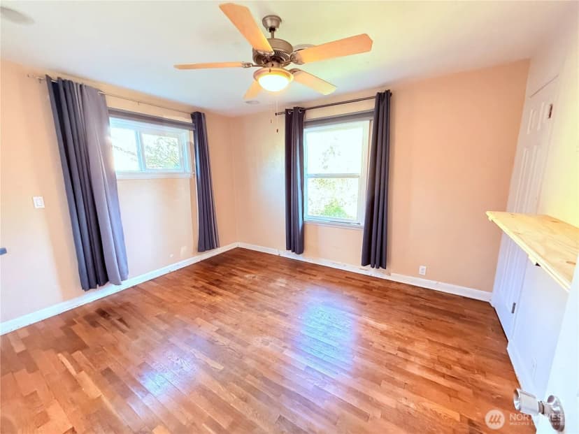 Property photo for 8811 Wildwood Avenue Sw, Lakewood photo 21